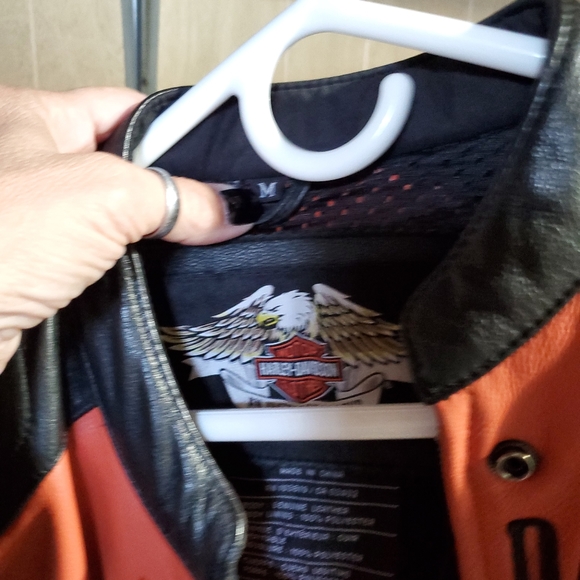 Coat - Picture 4 of 4